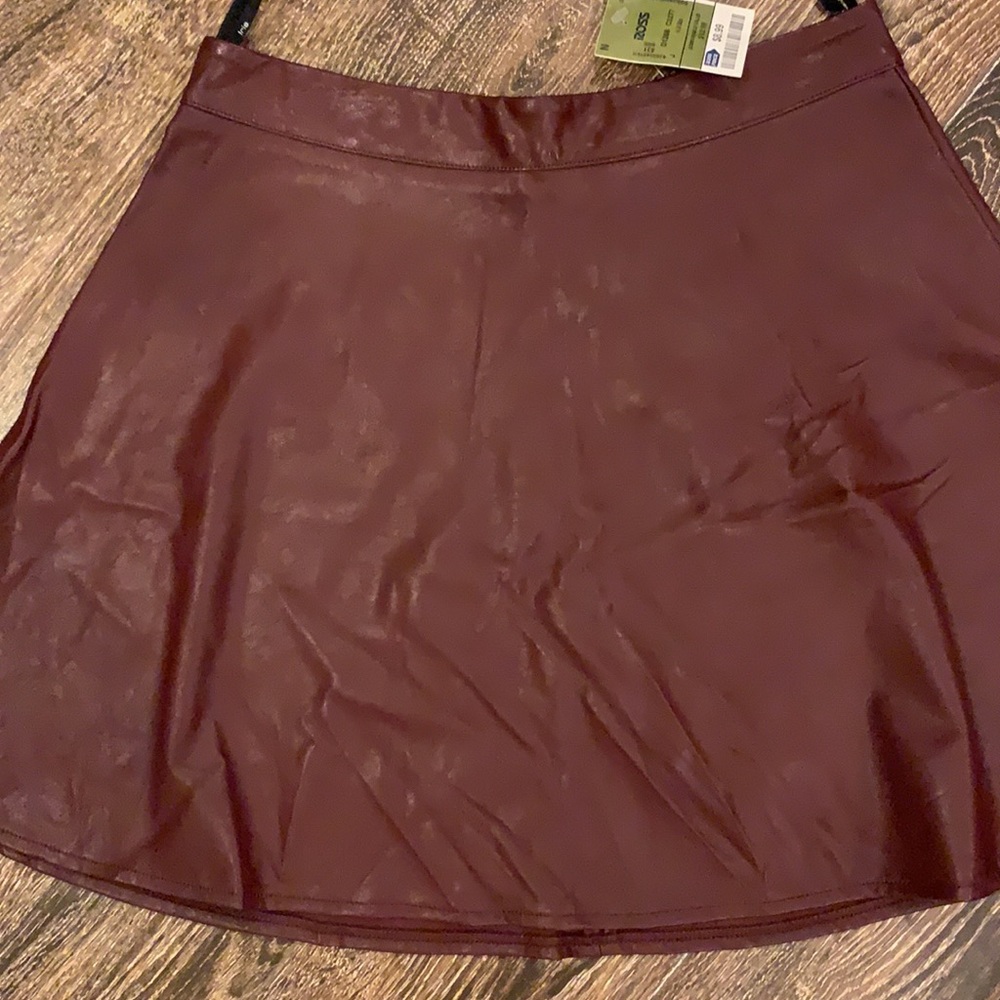 2 skirts - Picture 3 of 5